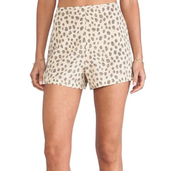 Equipment Femme Lewis Shorts Silk High Rise Animal Print Neutral Boho Preppy L - Picture 1 of 9